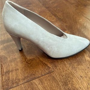 Ecco pumps, new in box